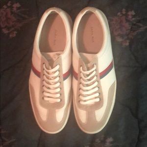 Canvas sneakers